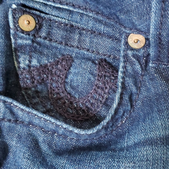 Women Becky True Religion Blue Jeans in a Size 28 - Picture 6 of 10